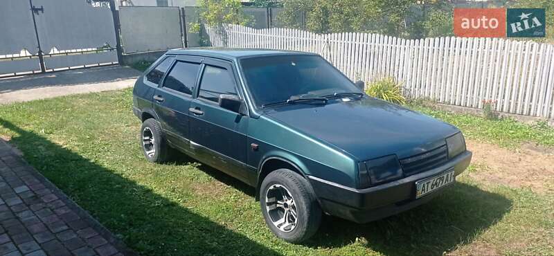 Хетчбек ВАЗ / Lada 2109 2005 в Івано-Франківську