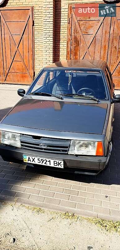 Хетчбек ВАЗ / Lada 2109 1990 в Харкові фото 3 Хетчбек ВАЗ / Lada 2109 1990 в Харкові