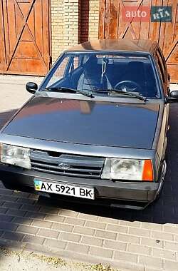 Хэтчбек ВАЗ 2109 1990 в 