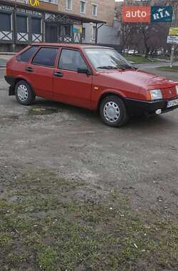 Хэтчбек ВАЗ 2109 1989 в 