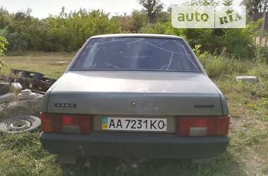 Хэтчбек ВАЗ / Lada 2109 1993 в Киеве