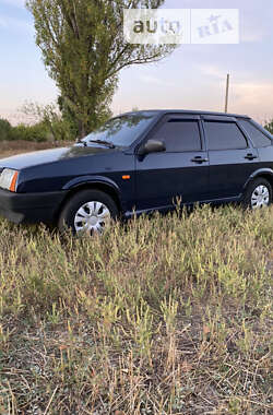 Хэтчбек ВАЗ / Lada 2109 2005 в Краснограде