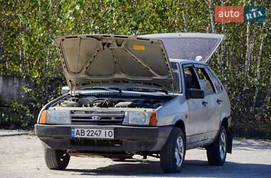 Хэтчбек ВАЗ / Lada 2109 2007 в Калиновке