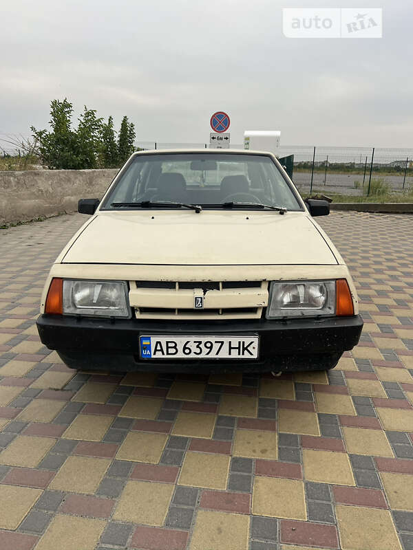 Хэтчбек ВАЗ 2109 1989 в 
