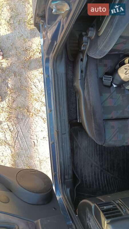 Хэтчбек ВАЗ / Lada 2109 2004 в Кременчуге