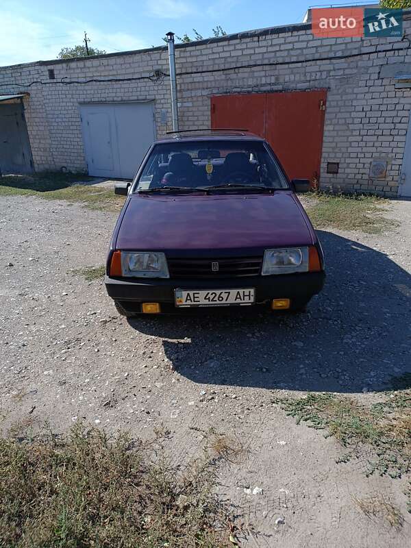 Хетчбек ВАЗ / Lada 2109 1998 в Вільногірську