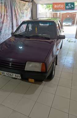 Хэтчбек ВАЗ 2109 1998 в 