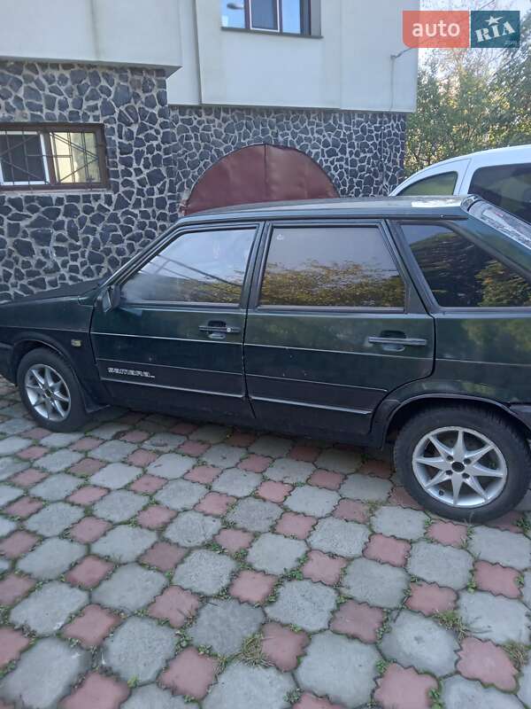 Хетчбек ВАЗ / Lada 2109 2002 в Рівному