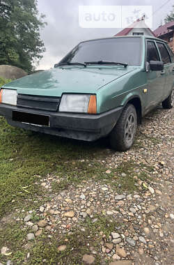 Хэтчбек ВАЗ / Lada 2109 2004 в Снятине