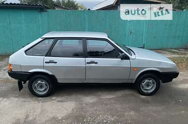 Хэтчбек ВАЗ / Lada 2109 2002 в Черкассах