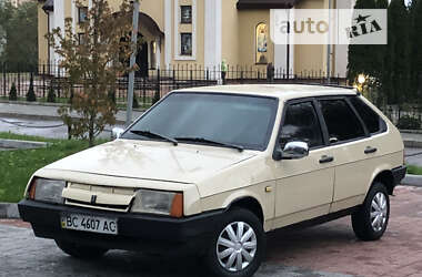 Хэтчбек ВАЗ / Lada 2109 1990 в Львове