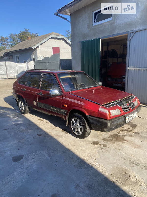 Хэтчбек ВАЗ / Lada 2109 1989 в Городенке