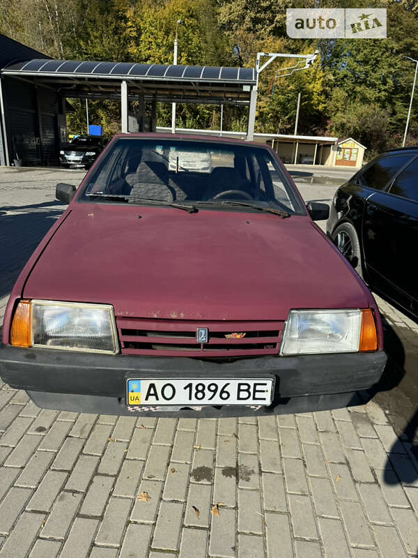 Хетчбек ВАЗ / Lada 2109 2000 в Тячеві