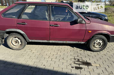 Хетчбек ВАЗ / Lada 2109 2000 в Тячеві