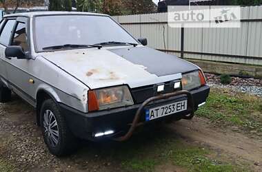 Хэтчбек ВАЗ / Lada 2109 1991 в Снятине