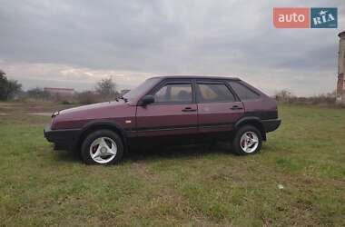 Хэтчбек ВАЗ 2109 1995 в 