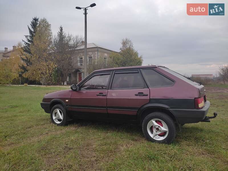 Хэтчбек ВАЗ / Lada 2109 1995 в Изяславе