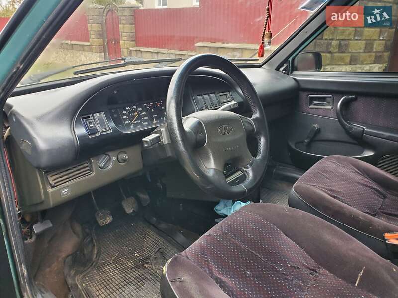 Хэтчбек ВАЗ / Lada 2109 1997 в Зборове фото 7 Хэтчбек ВАЗ / Lada 2109 1997 в Зборове