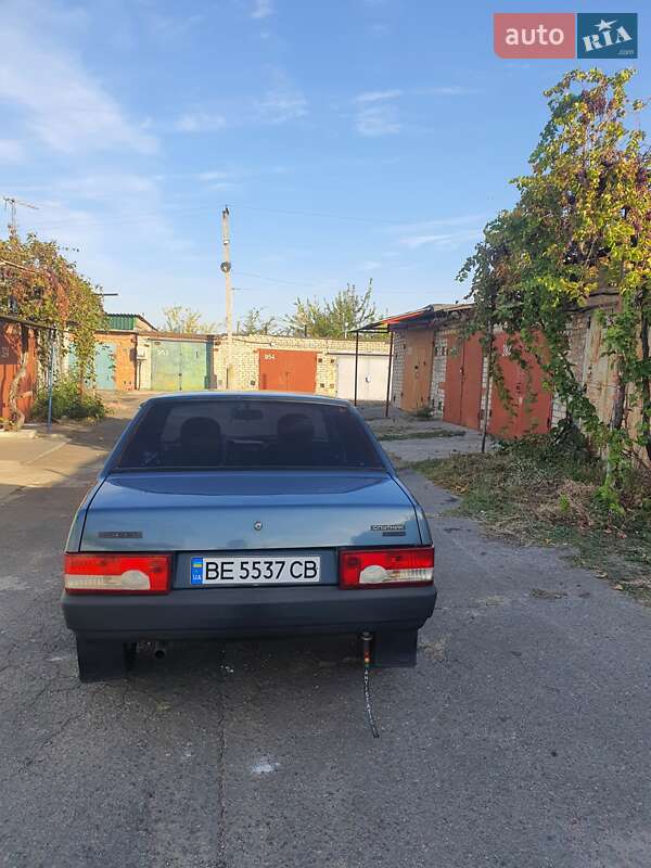 Хэтчбек ВАЗ / Lada 2109 2001 в Николаеве