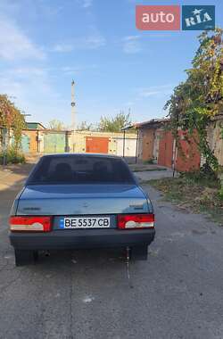 Хэтчбек ВАЗ / Lada 2109 2001 в Николаеве