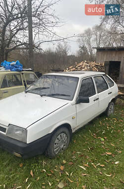 Хэтчбек ВАЗ 2109 1992 в 