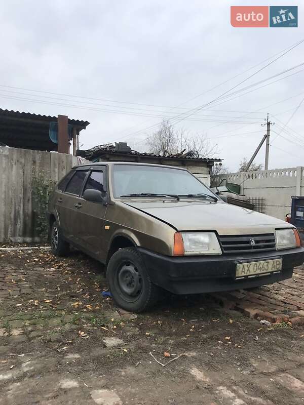 Хэтчбек ВАЗ / Lada 2109 1990 в Харькове