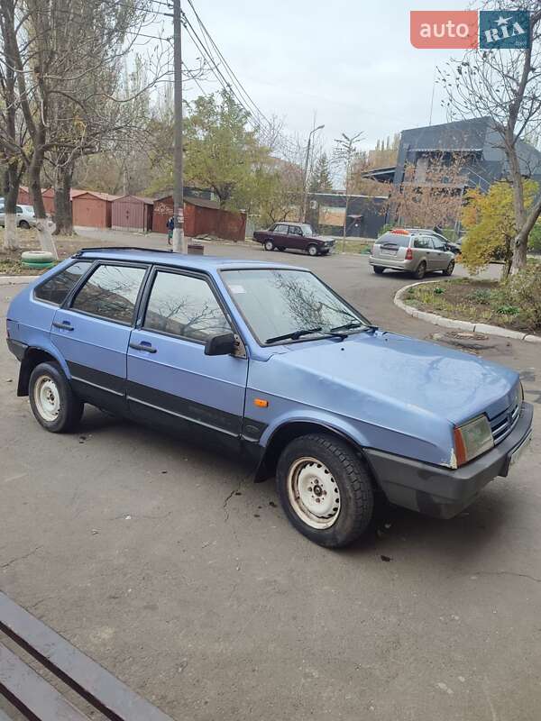 Хэтчбек ВАЗ / Lada 2109 1992 в Кривом Роге