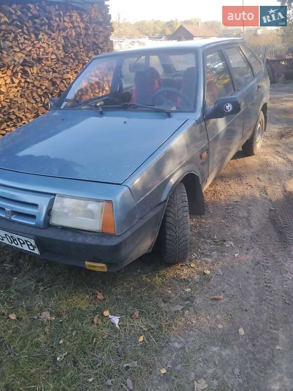 Хэтчбек ВАЗ / Lada 2109 1992 в Вараше