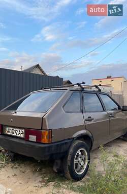 Хэтчбек ВАЗ 2109 1995 в 