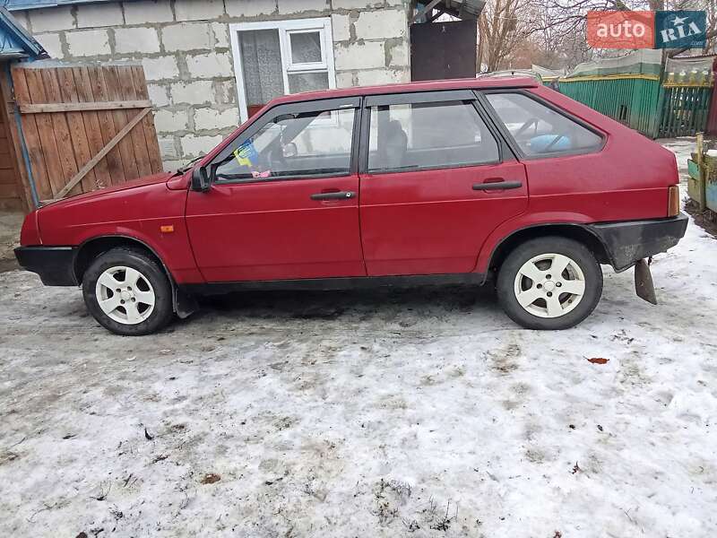 Хэтчбек ВАЗ 2109 1994 в 