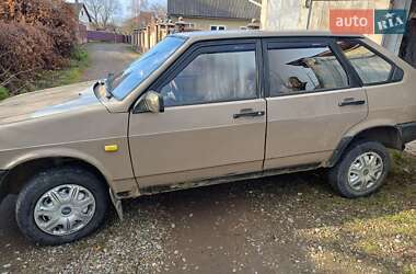 Хэтчбек ВАЗ / Lada 2109 1988 в Черновцах