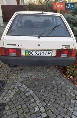 Хэтчбек ВАЗ 2109 1992 в 