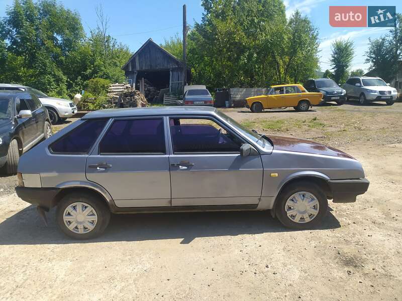 Хетчбек ВАЗ / Lada 2109 2006 в Мукачевому