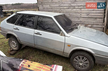 Хетчбек ВАЗ / Lada 2109 2001 в Воронежі