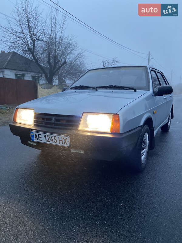 Хэтчбек ВАЗ / Lada 2109 2007 в Днепре