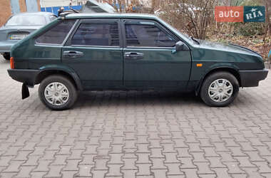 Хэтчбек ВАЗ / Lada 2109 2003 в Сумах