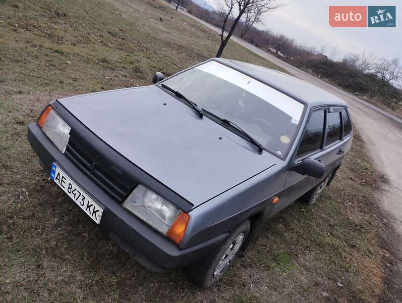 Хетчбек ВАЗ / Lada 2109 2006 в Кривому Розі фото 5 Хетчбек ВАЗ / Lada 2109 2006 в Кривому Розі