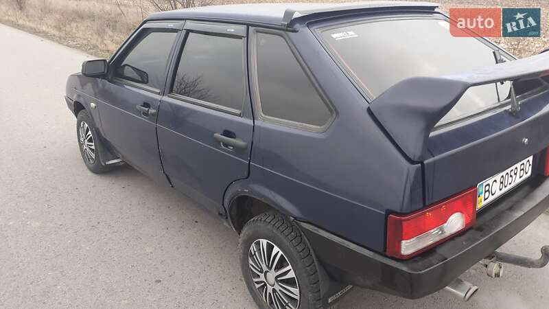 Хэтчбек ВАЗ / Lada 2109 2001 в Радехове