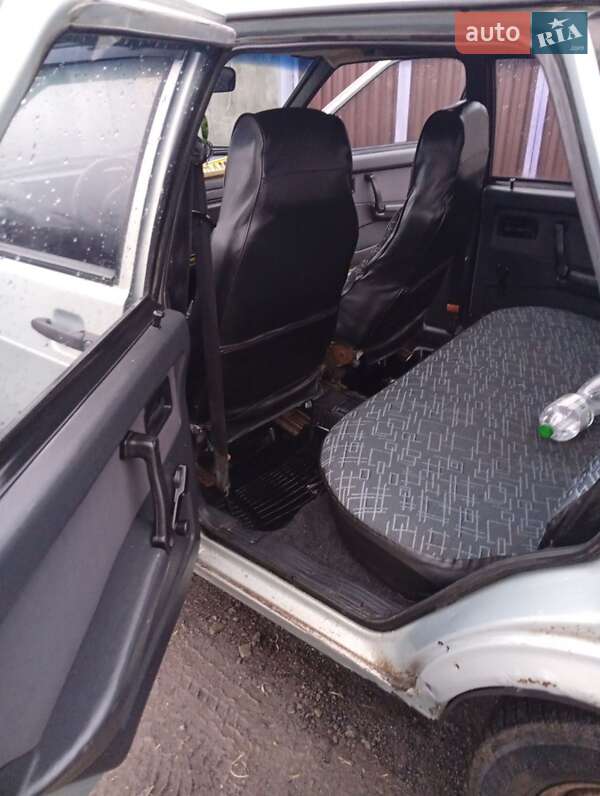 Хетчбек ВАЗ / Lada 2109 1999 в Печенігах фото 8 Хетчбек ВАЗ / Lada 2109 1999 в Печенігах
