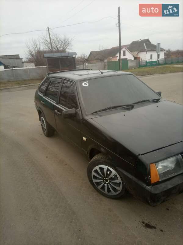 Хэтчбек ВАЗ / Lada 2109 1992 в Полтаве фото 2 Хэтчбек ВАЗ / Lada 2109 1992 в Полтаве