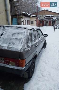 Хэтчбек ВАЗ 2109 2001 в 