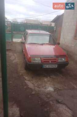 Хэтчбек ВАЗ / Lada 2109 1991 в Врадиевке