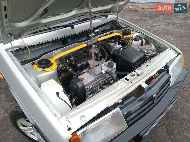 Хэтчбек ВАЗ / Lada 2109 2008 в Сумах