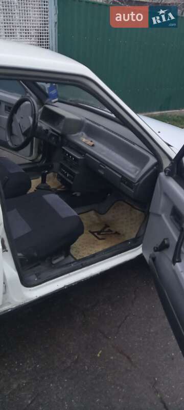 Хэтчбек ВАЗ / Lada 2109 1990 в Кривом Роге