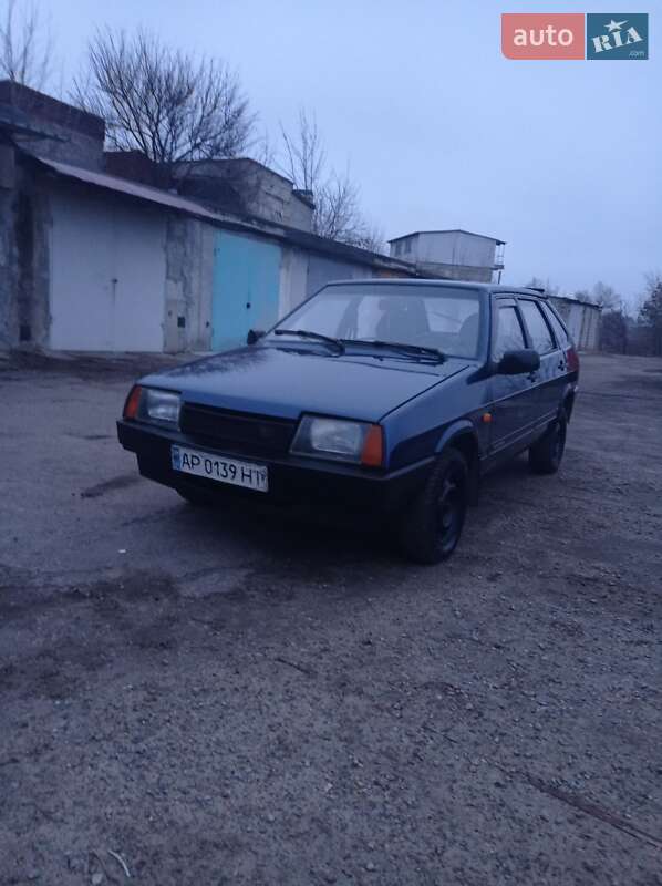 Хэтчбек ВАЗ / Lada 2109 2004 в Запорожье