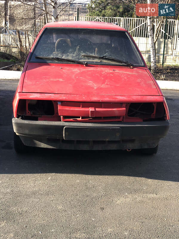 Хэтчбек ВАЗ 2109 1988 в 