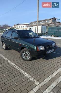 Хэтчбек ВАЗ / Lada 2109 2002 в Ромнах