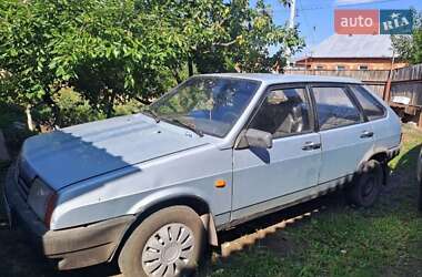 Хэтчбек ВАЗ / Lada 2109 2003 в Белозерье