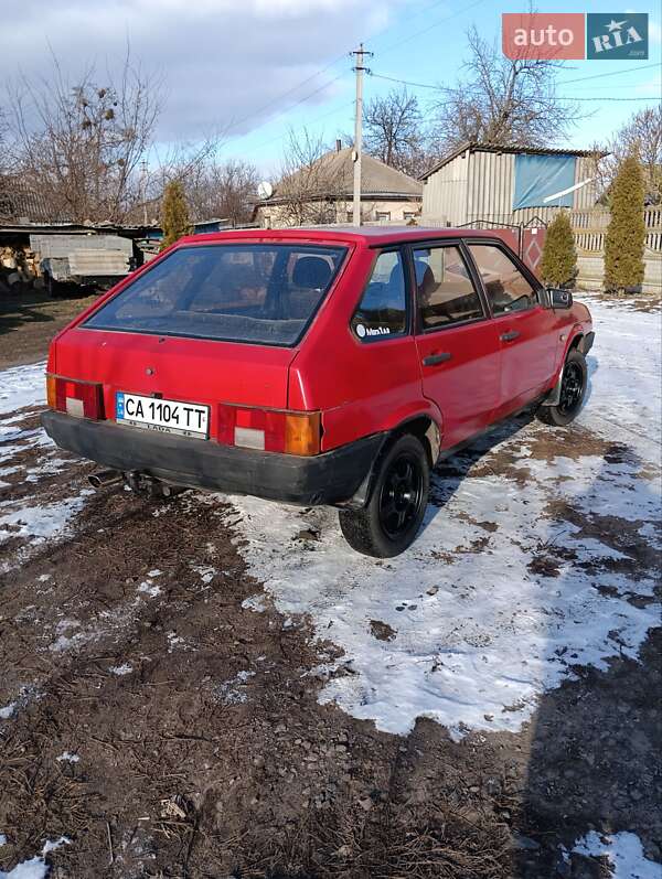 Хэтчбек ВАЗ / Lada 2109 1995 в Песчаном