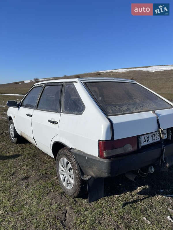 Хэтчбек ВАЗ / Lada 2109 1991 в Врадиевке
